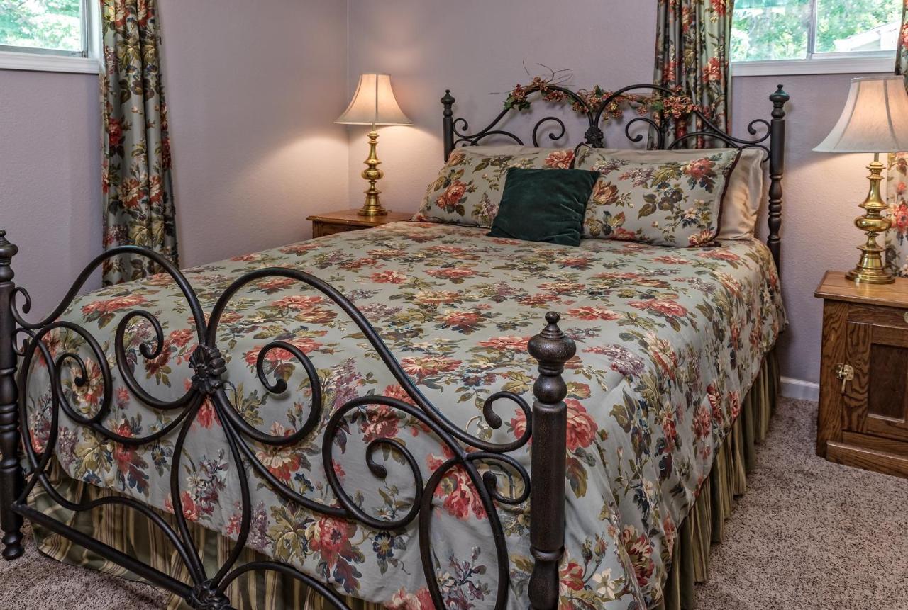 Silver Heart Inn & Cottages Independence Esterno foto